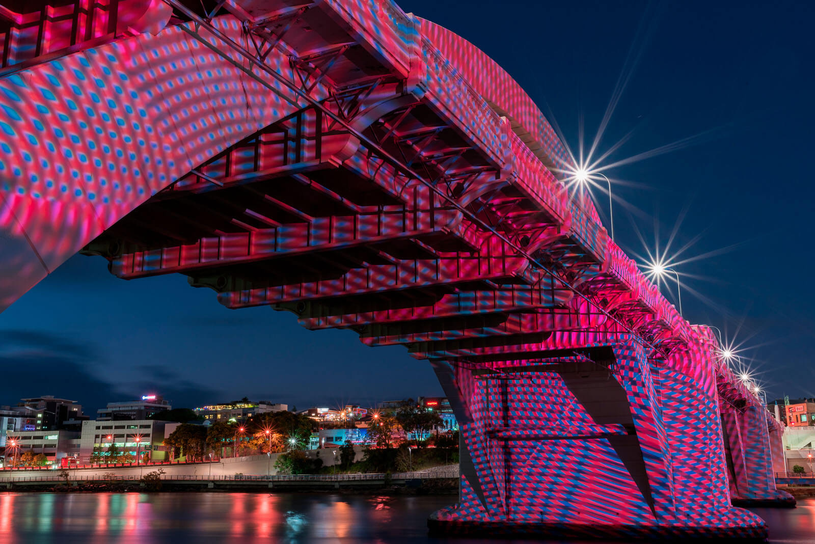 1-3-Sonic-no.61-projected-on-to-the-William-Jolly-Bridge-2-6th-in-conjunction-with-the-Brisbane-international-Jan-2019-photo-by-David-Smith